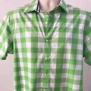 Robert Graham Gently Worn Short Sleeve Shi…